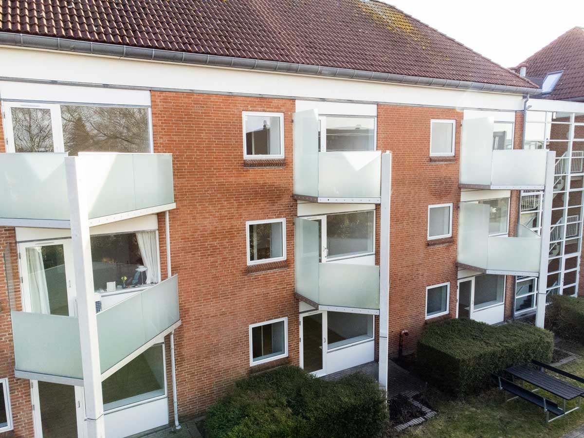 04-lka-entreprise-vangedevej-bolig-facade-altan-renovering Altaner på Vangedevej 12